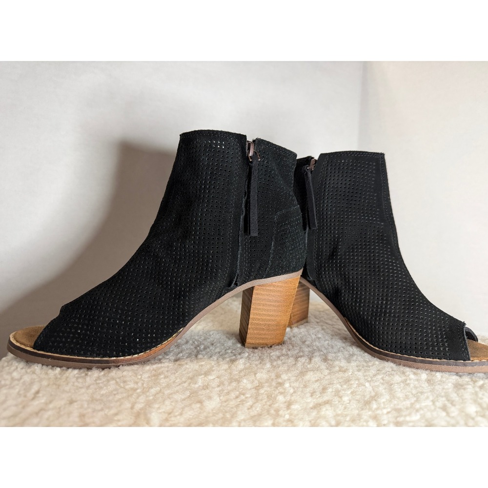 Toms Booties Black Suede Ankle High Majorca Perforated 7.5 Peep Toe Block Heel - Picture 4 of 12